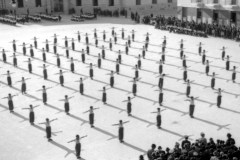 Manifestazioni fasciste in Piazza Impero