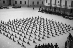 Manifestazioni fasciste in Piazza Impero