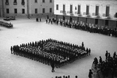 Manifestazioni fasciste in Piazza Impero