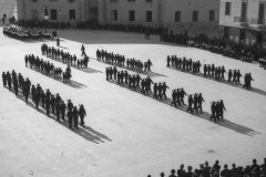 Manifestazioni fasciste in Piazza Impero